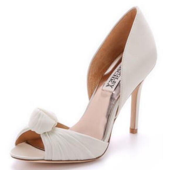 Copied - Badgley Mischka Cinderella Off White Satin Heels, Size 8.5 - Picture 1 of 6